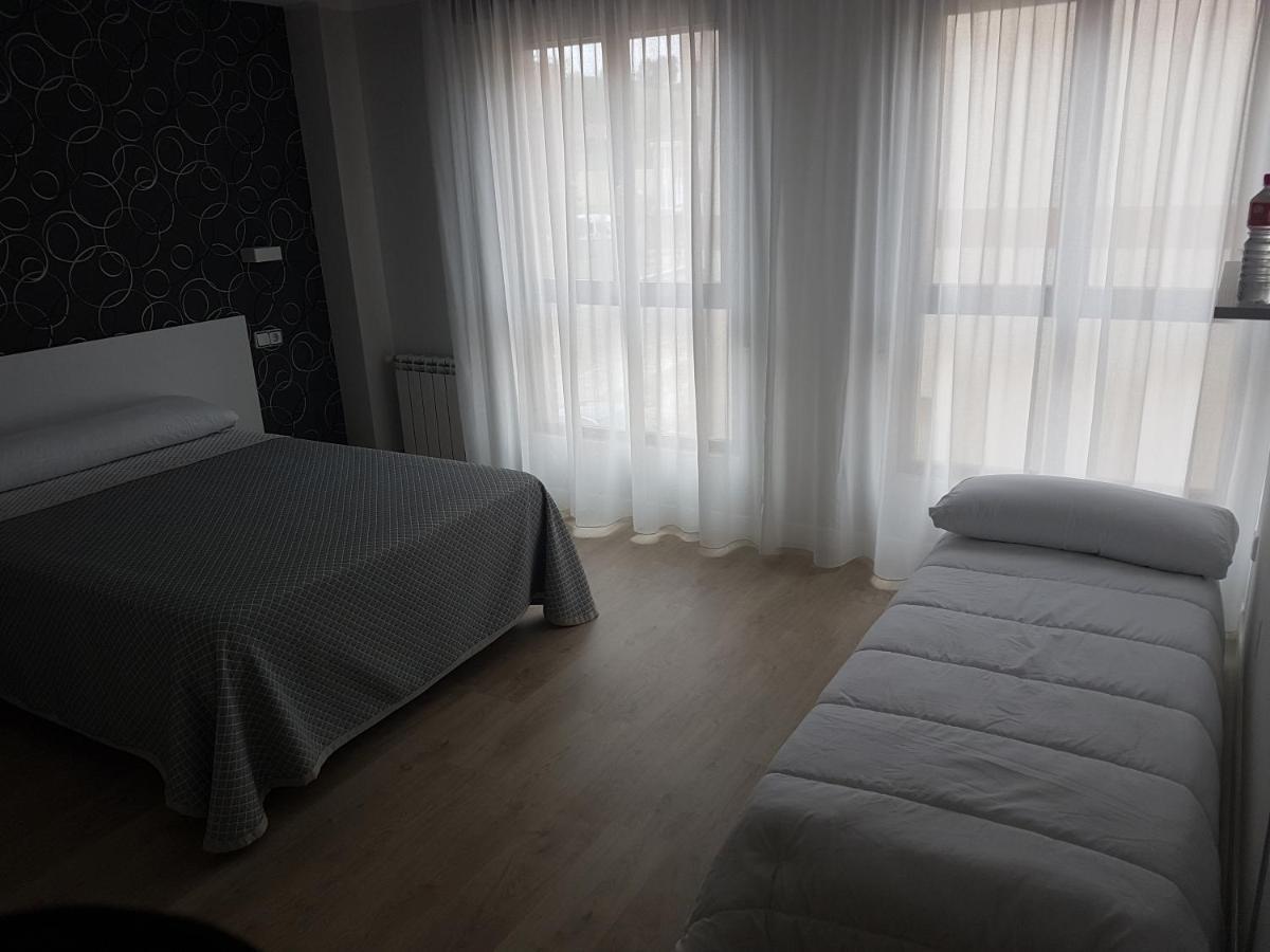 Los Rosales Сарон Экстерьер фото